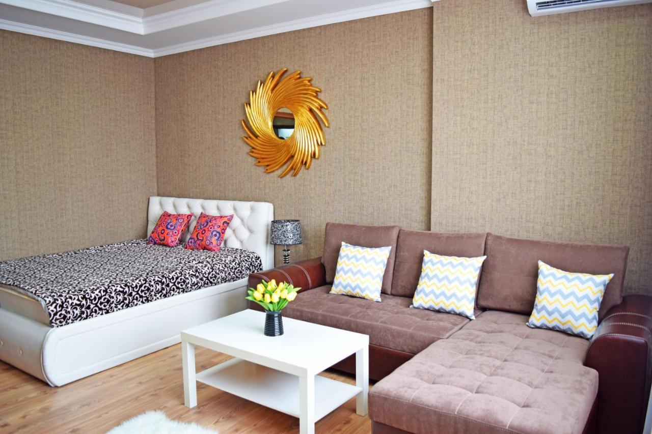 Sunny Apartment With Mountain View Bischkek Exterior foto